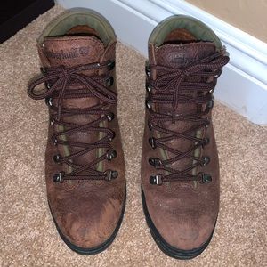 Women’s Timberland Hiking Boots (size 8.5)
